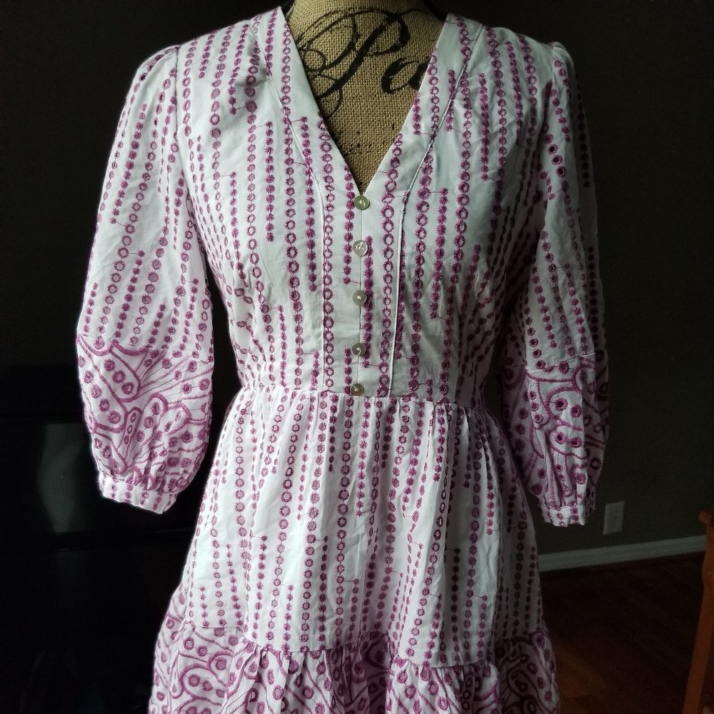 NWT Flirty white dress with pink embroidery puffed sleeves and side zip